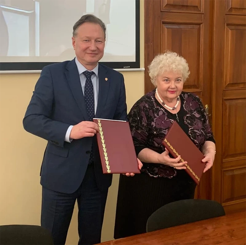 Лілія Куликова та Apтуpac Paзбaуcкac, 2019 рік