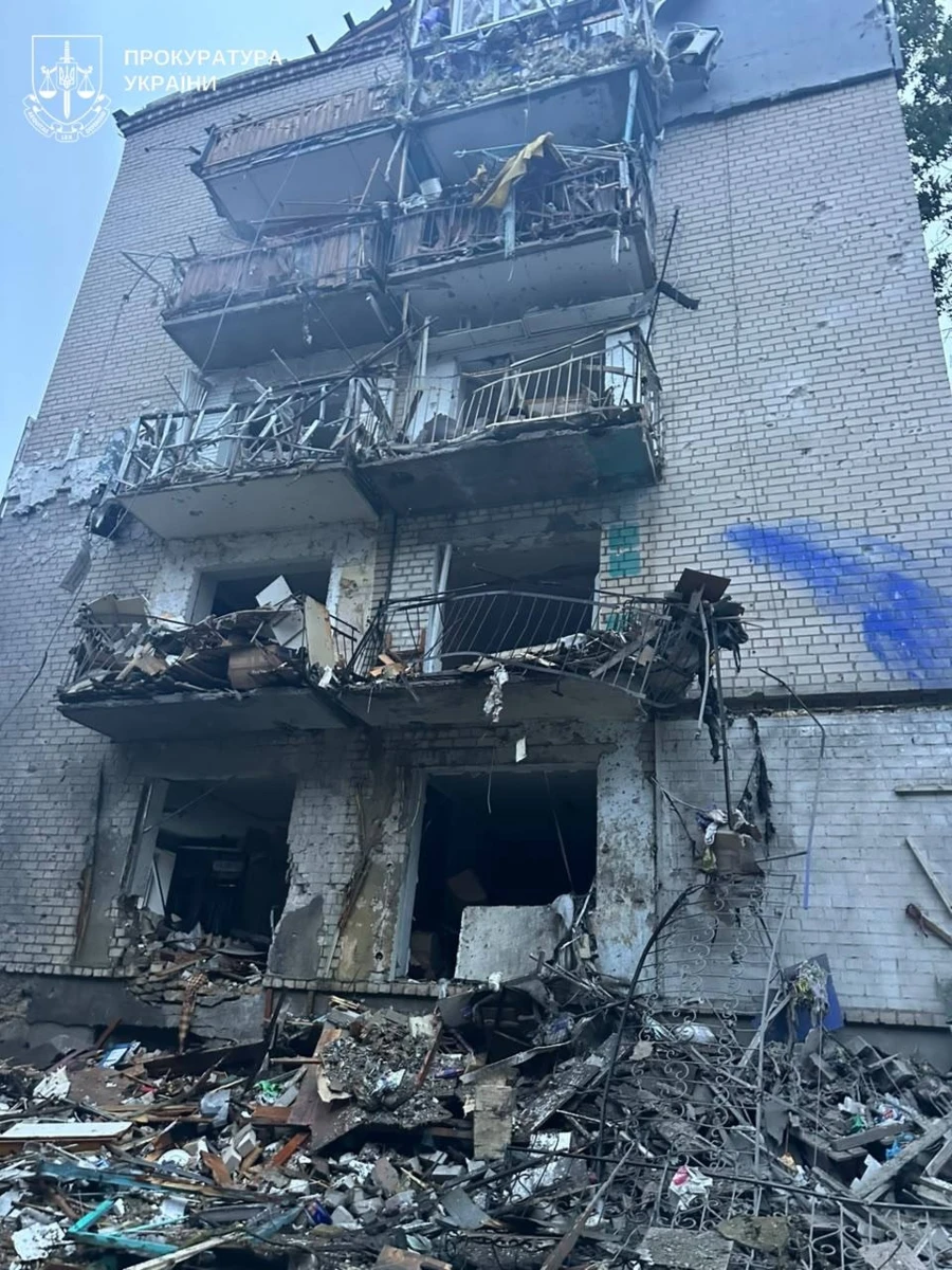 Наслідки обстрілу росіянами Херсона 17 жовтня 2026 року