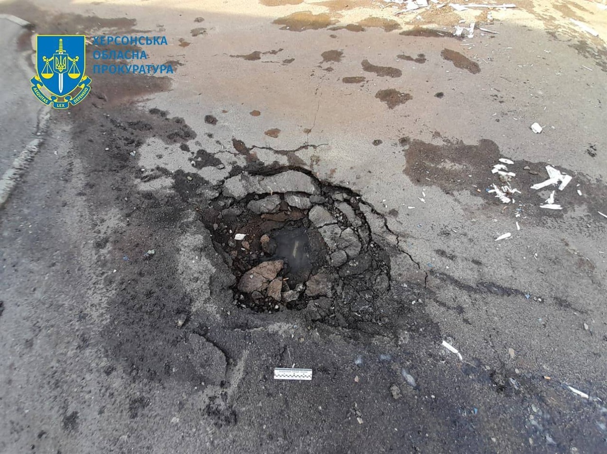 Наслідки ворожого обстрілу Херсона 20 грудня