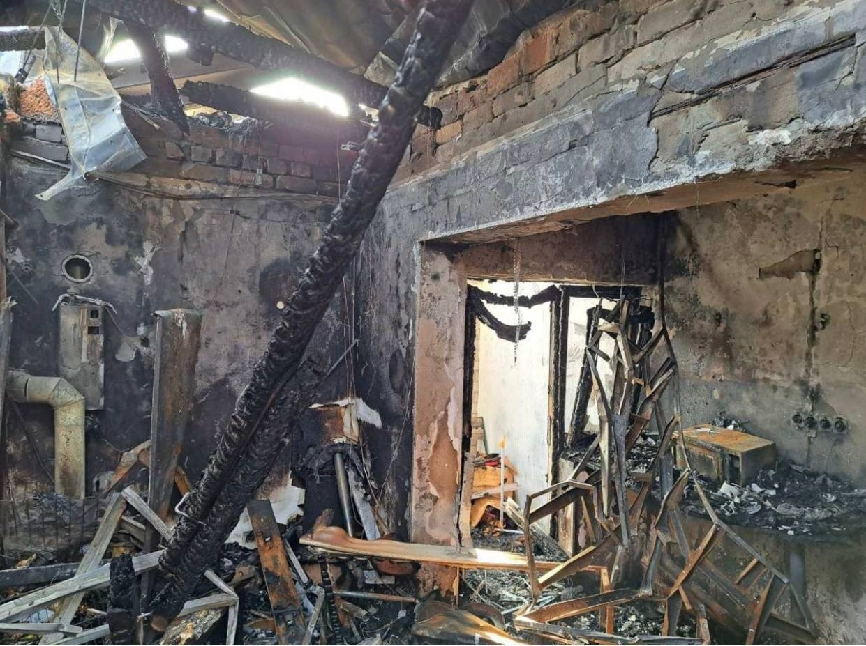 Херсонська квартира ,у яку поцілив ворожий снаряд