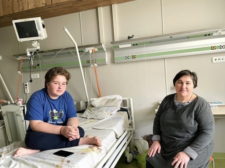13-річний Іван разом зі своєю матір'ю Людмилою