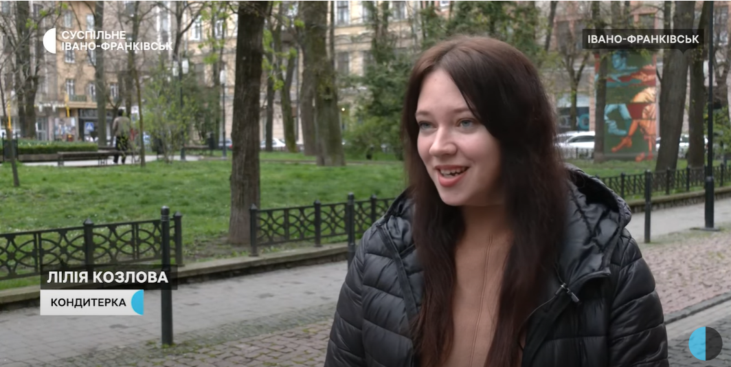 Нині Лілія Козлова живе та працює в Івано-Франківську. Втім жінка мріє про повернення додому, у рідний Херсон