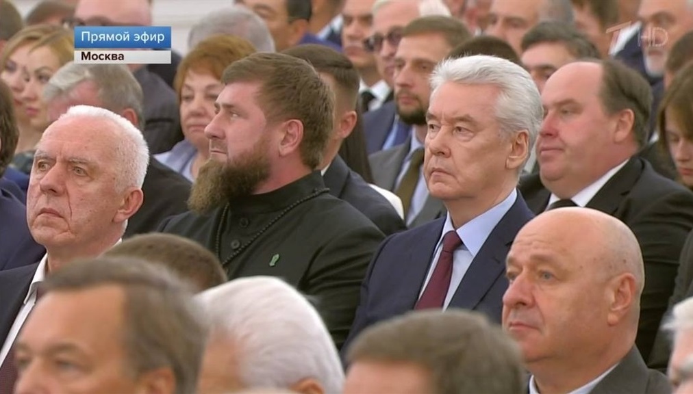 Віталій Булюк у кремлівській залі під час «проголошення приєднання» Херсонщини до Московії