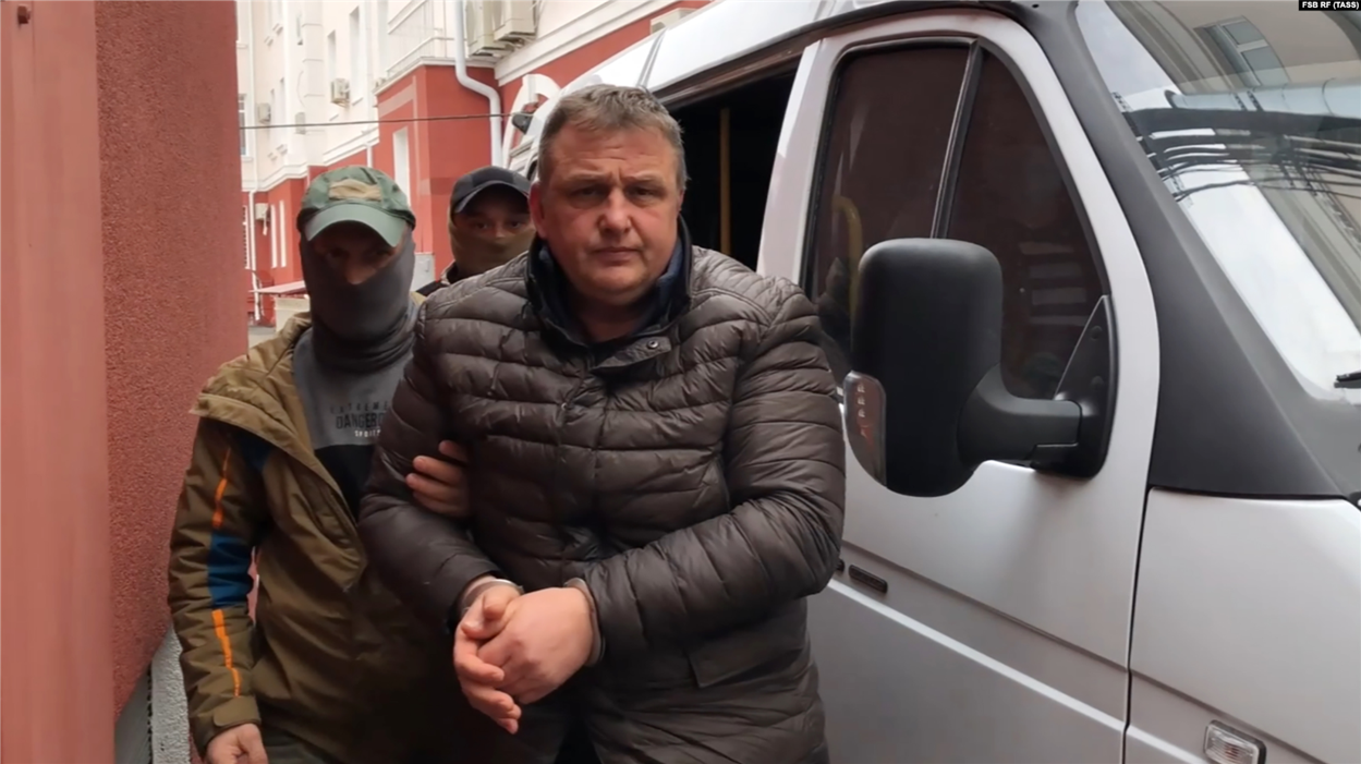 Момент викрадення окупантами журналіста Владислава Єсипенка