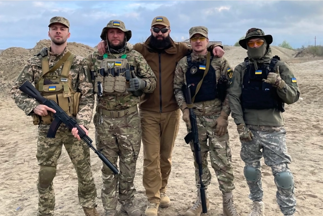 Макс Барських з колегами по музичній сцені та співслужбовцями