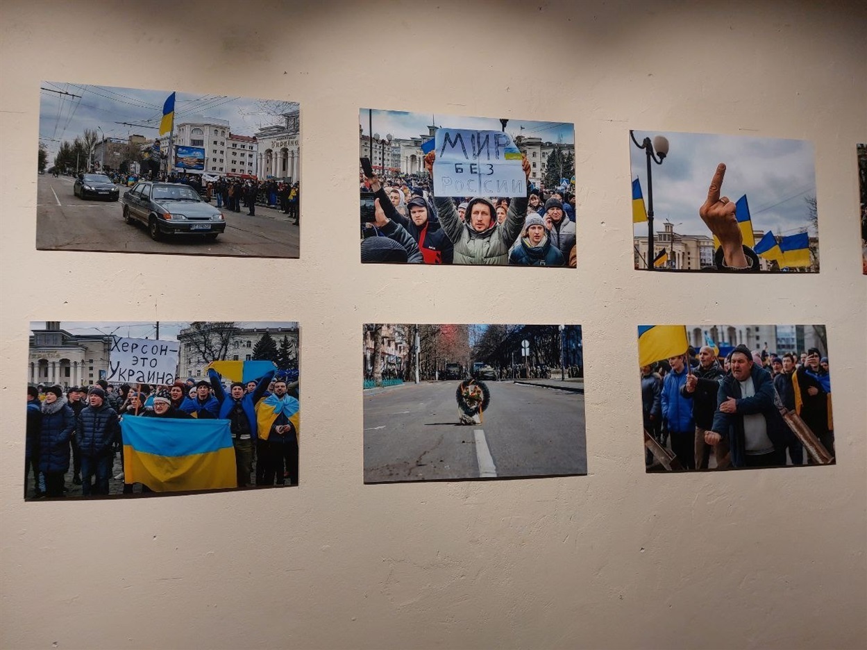 Світлини, зроблені Олександром Корняковим в окупованому Херсоні