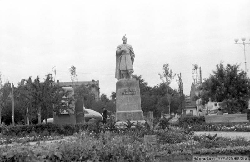 Пам'ятник Богдану Хмельницькому, 1954 рік