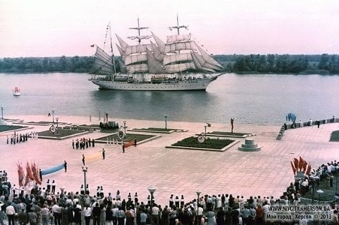Барк у Херсоні. Фото виклав Сергій Сундугей
