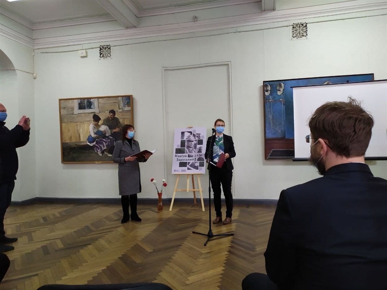 Презентація фотопроєкту в художньому музеї