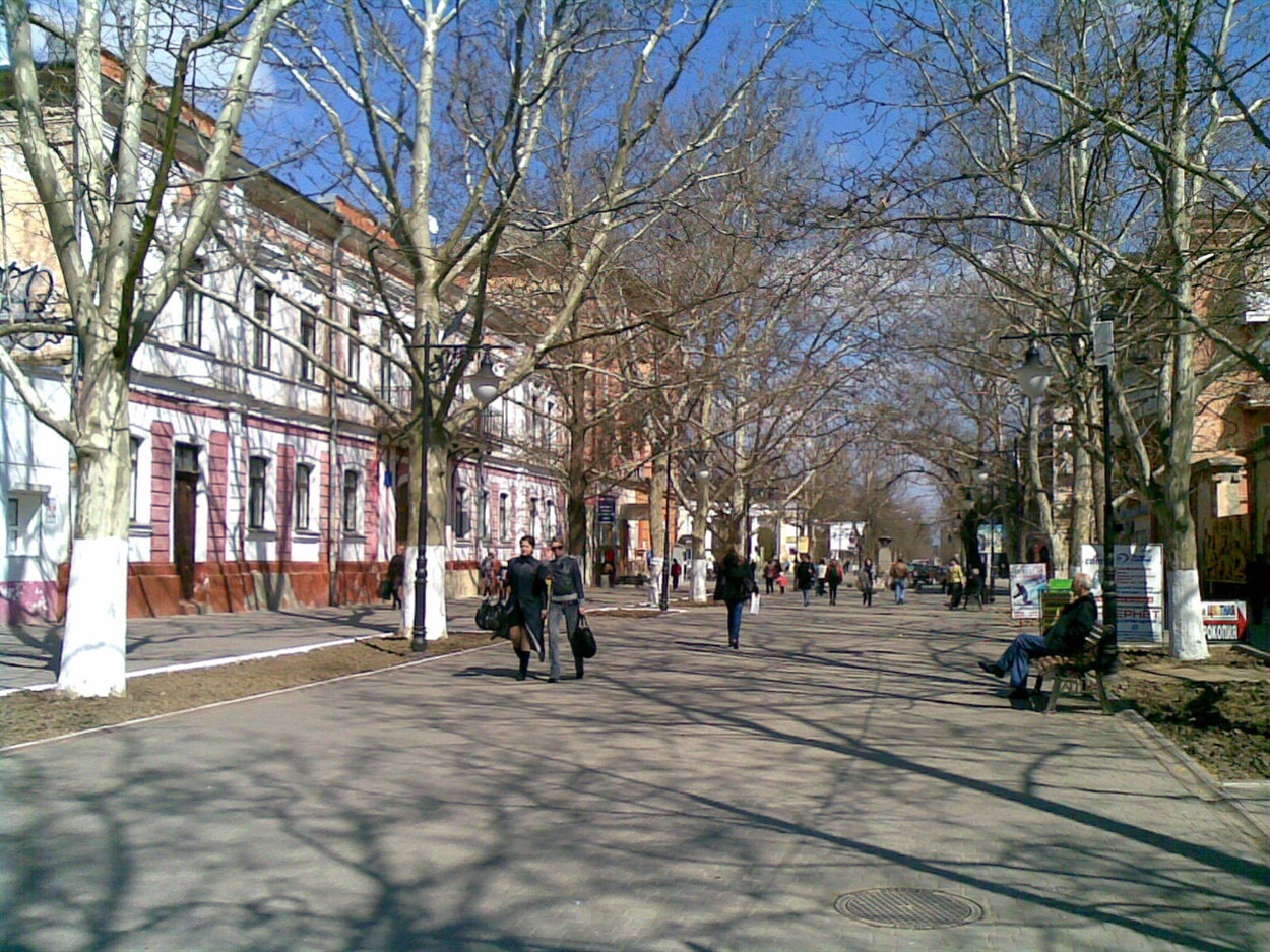 Вулиця Суворова у Херсоні