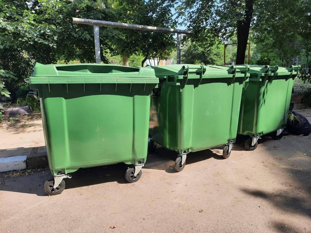 Контейнери для сміття