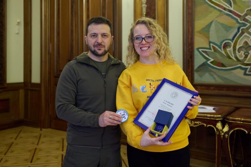 Ірина з нагородою від Президента України