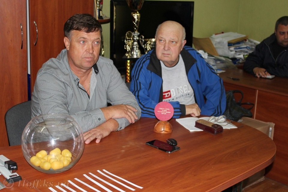 Олександр Крупіца (праворуч) під час Кубку закриття сезону Херсонської обласної федерації футболу 2018 року