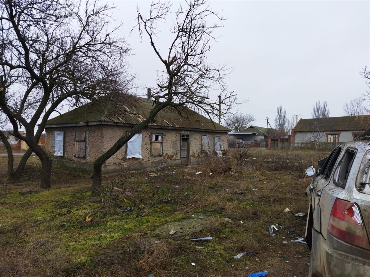 Наслідки російського обстрілу Бериславського району