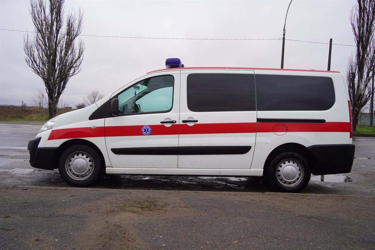 Авто швидкої для військових