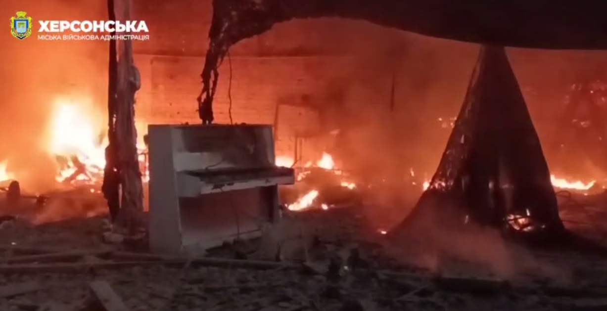 Пожежа на сцені палацу