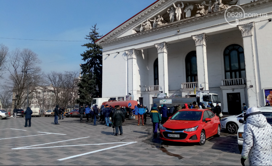 Маріупольський драмтеатр під час облоги міста став укриттям для сотен містян