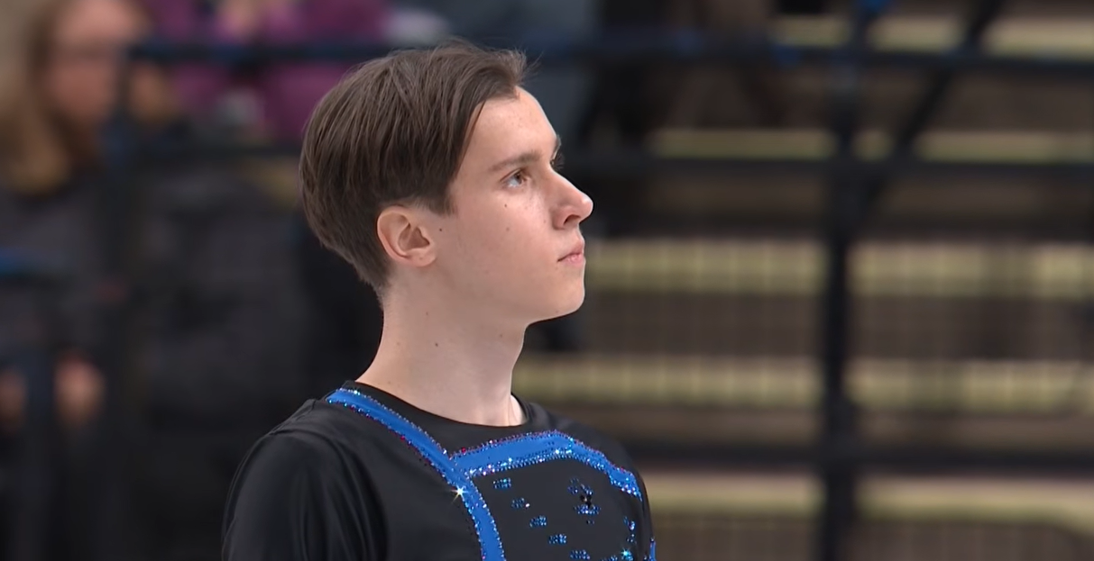 Кирило Марсак під час виконання довільної програми на чемпіонаті Європи 2026