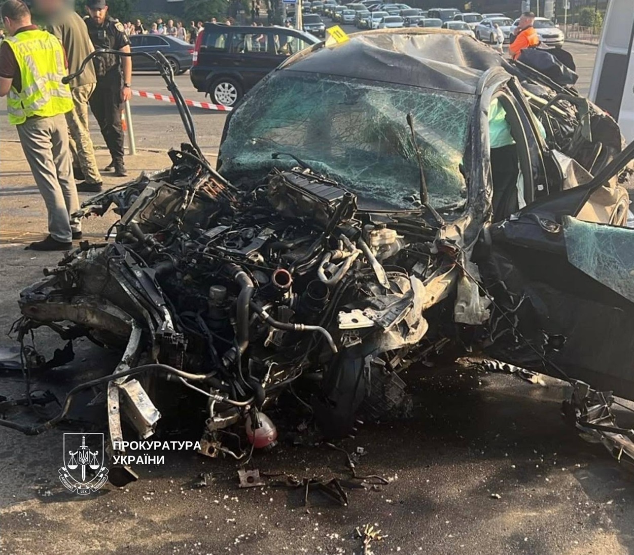 Авто після ДТП на Чоколівському бульварі