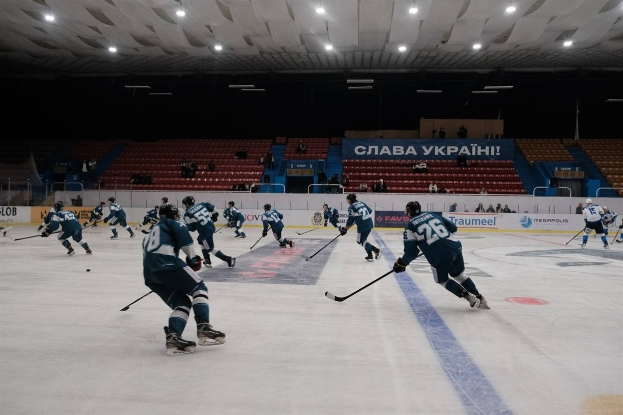 Херсонський «Дніпро» повів у рахунку після доволі видовищного удару