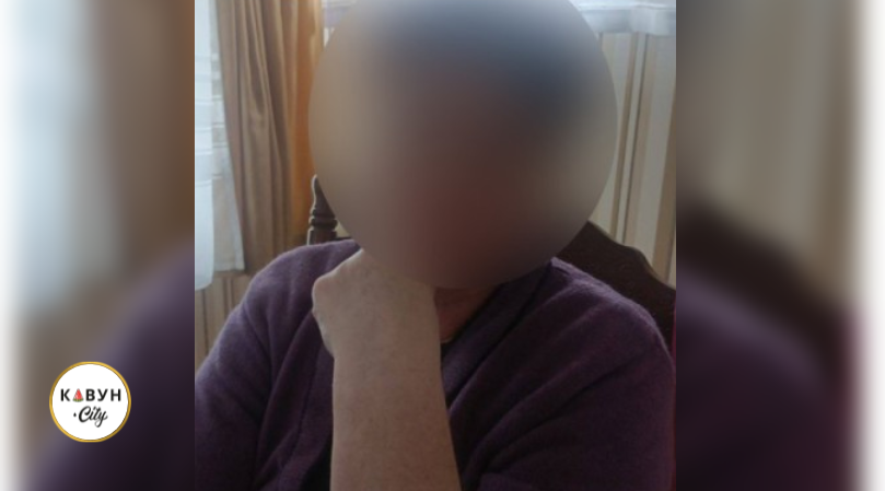 Жінка, яку покарали за здійснення економічного насильства щодо своєї доньки